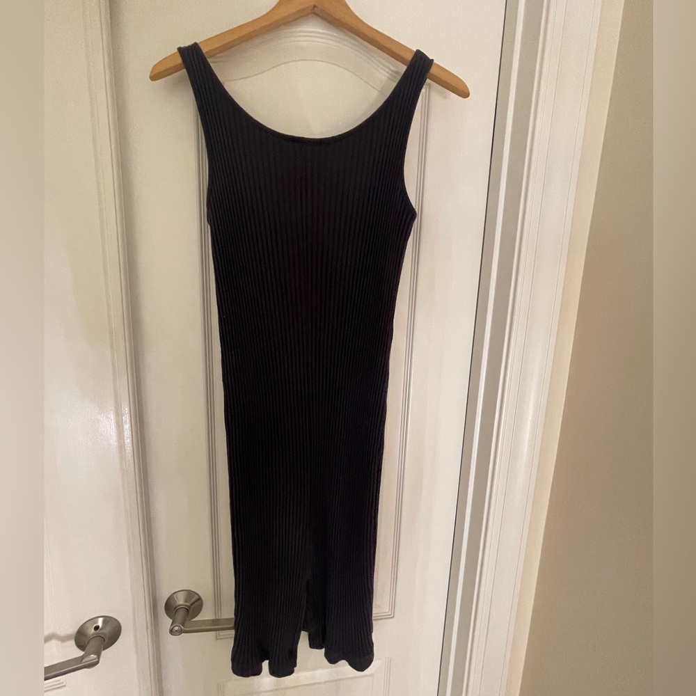 Two Banana Republic Thick Ribbed Dresses - Picture 6 of 8